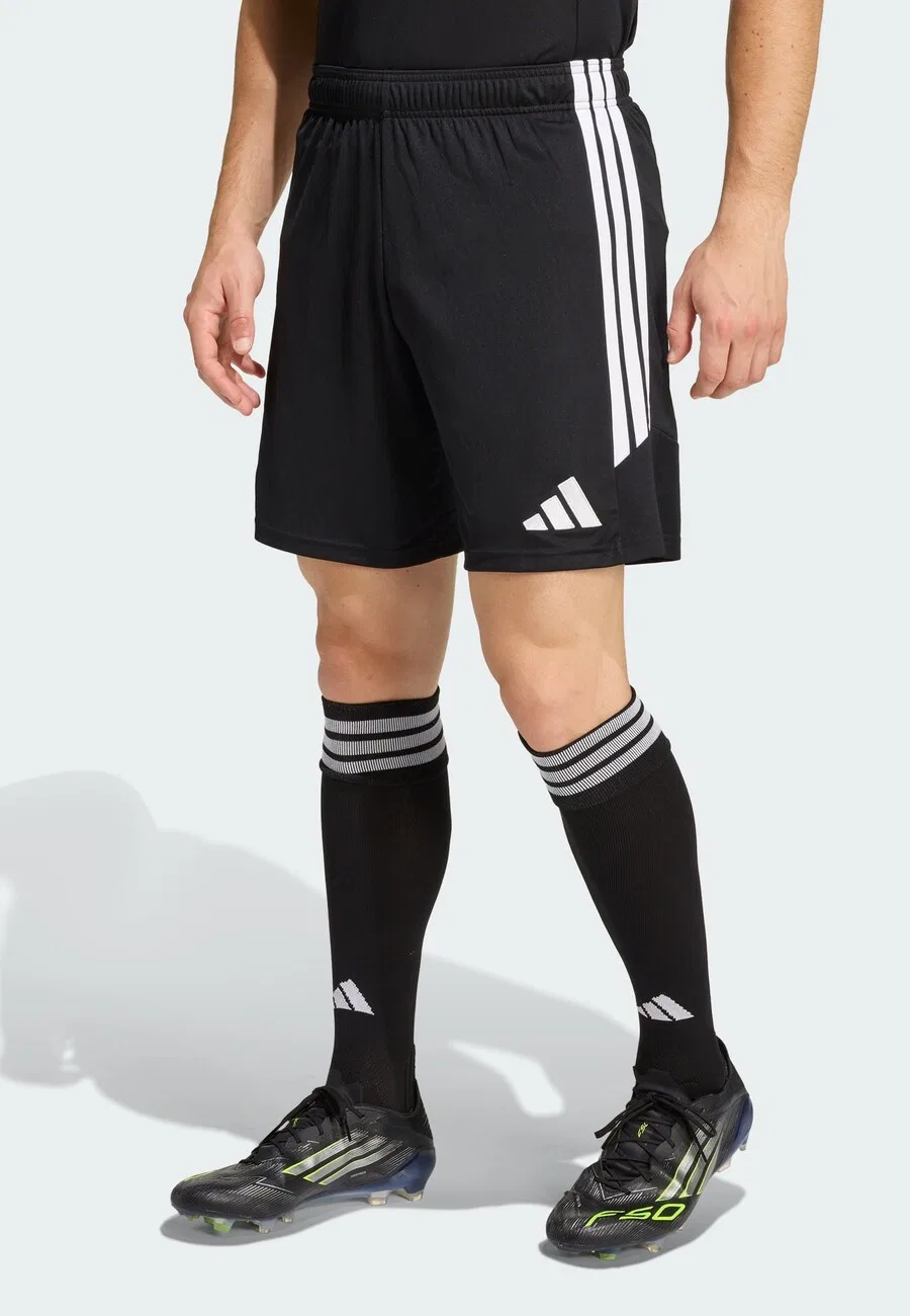 Спортивные шорты ADIDAS PERFORMANCE Regular Workout Pants 'Tiro26 League' черного цвета — фото 2