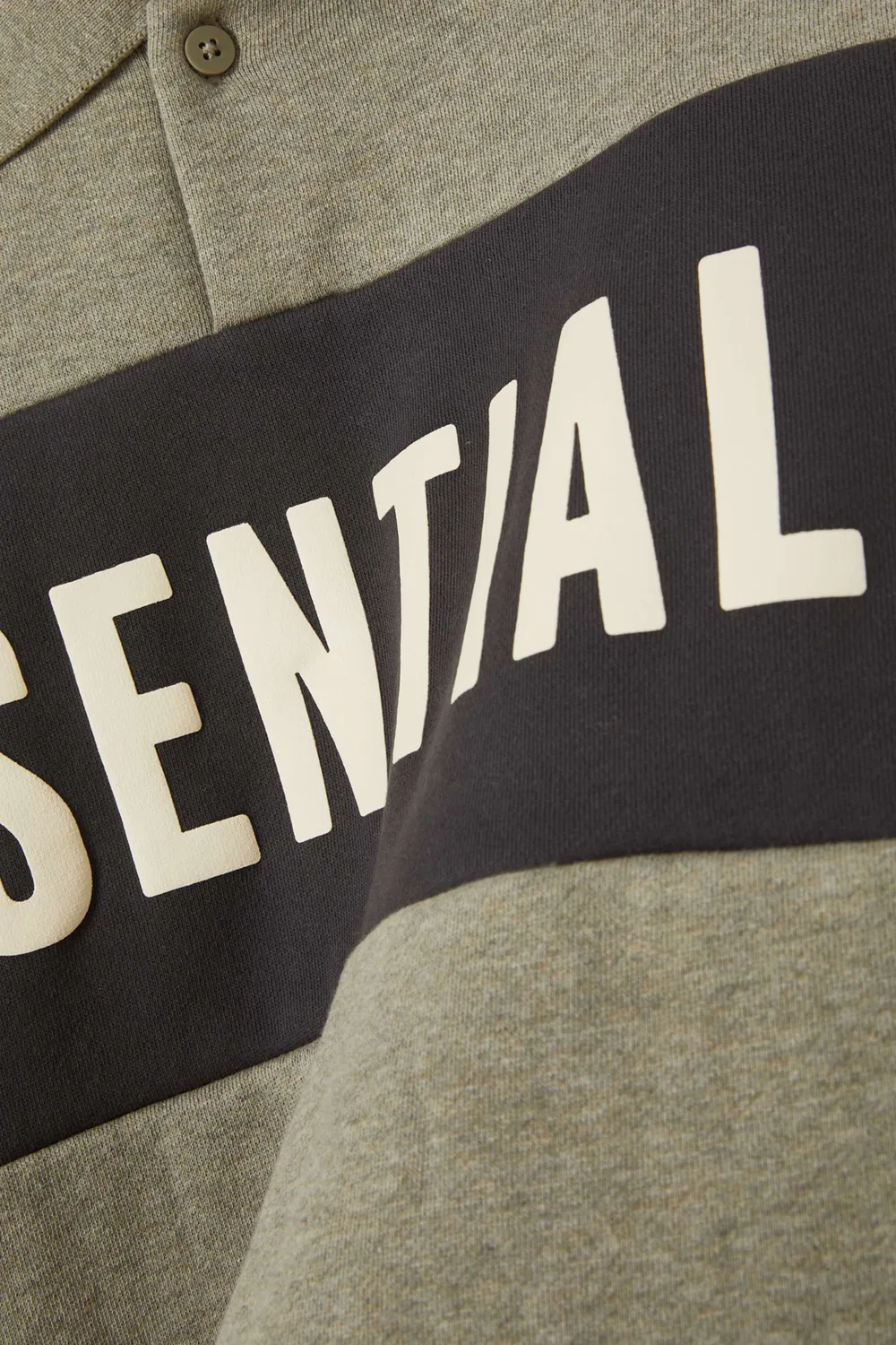 Поло с принтом Fear of God Essentials, зеленый — фото 3