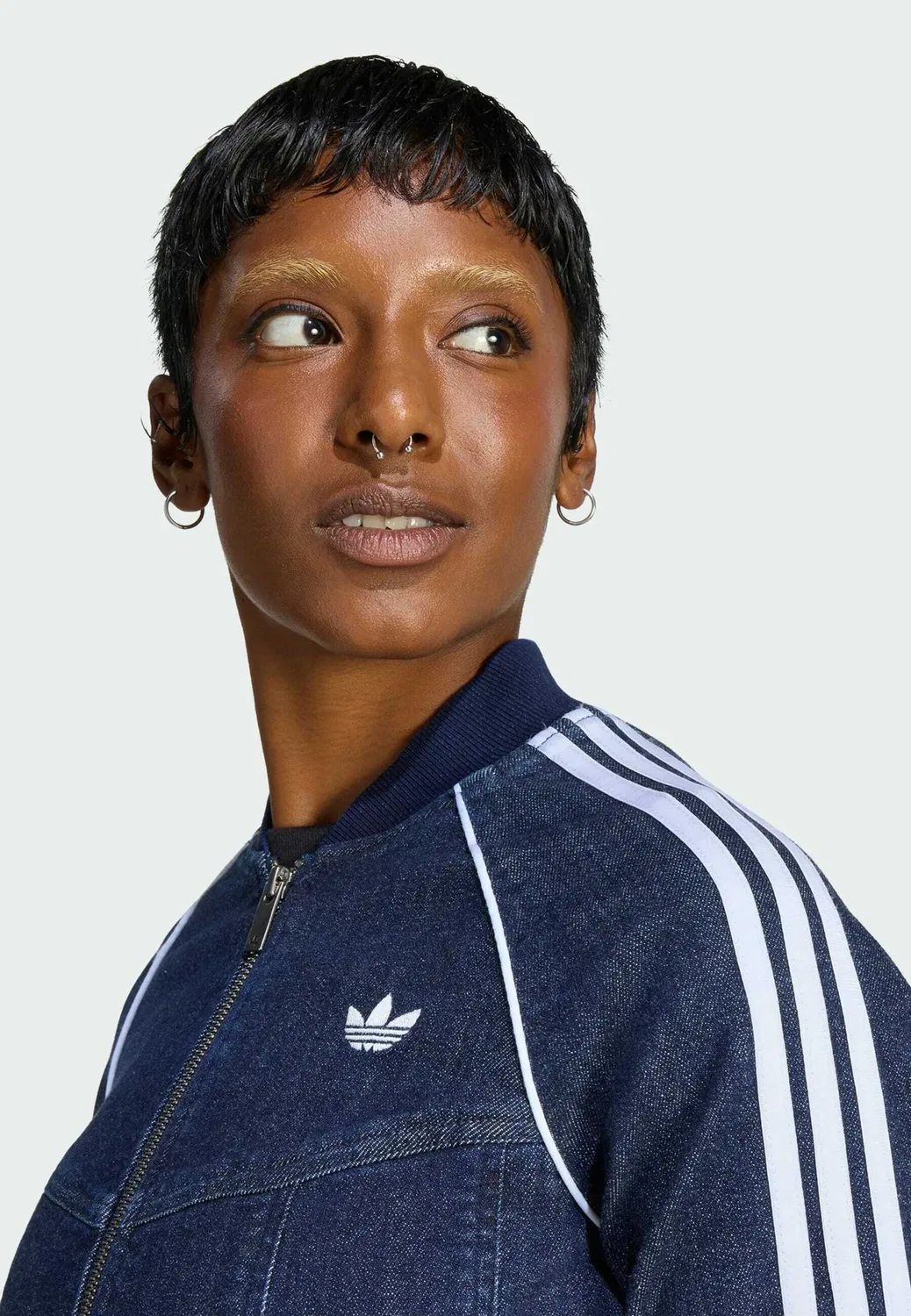 Спортивный топ-корсет из денима Superstar - джинсовая куртка Adidas Originals, Indigo Denim — фото 3