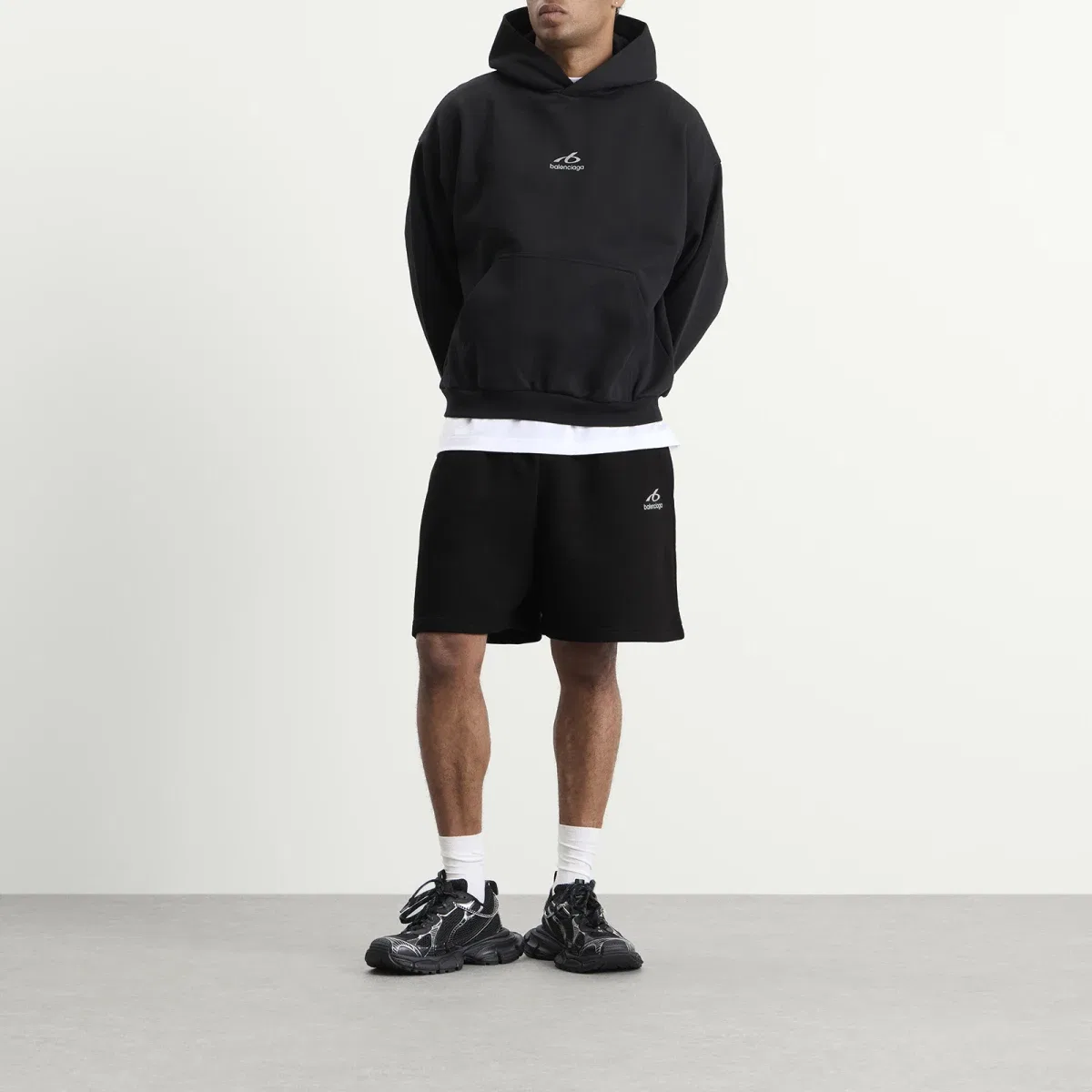 Шорты из футера с принтом Logo Cotton Sweat Shorts Balenciaga, Black — фото 4
