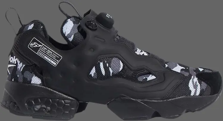 

Кроссовки instapump fury trail 'black camo' Reebok, черный