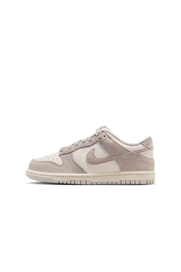 Детские кроссовки для девочек на шнуровке Dunk Low SE GS Suede Beige Nike, Multicolor — фото 2