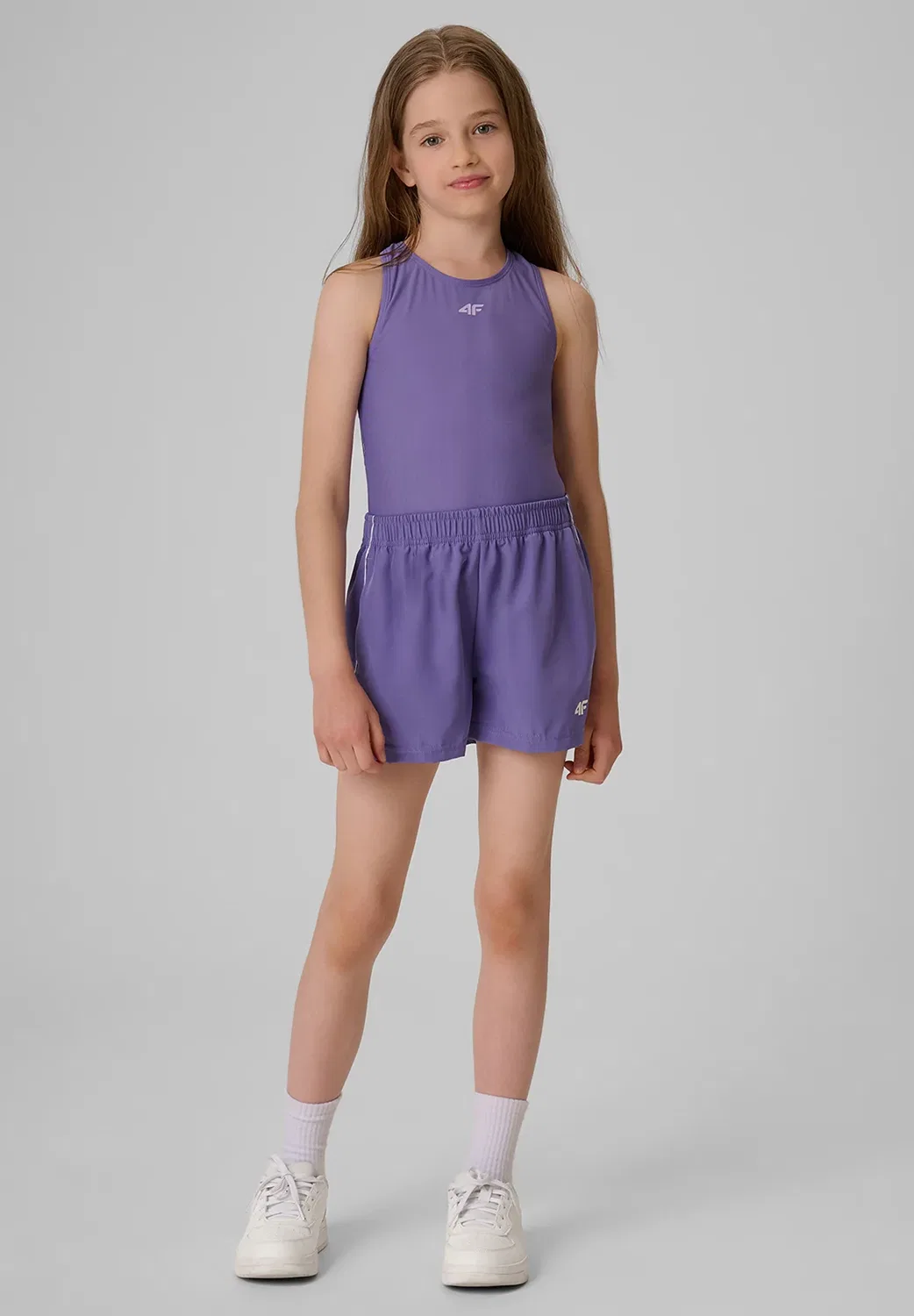 Spodenki dresowe sportowe dziewczęce - granatowe 122/128 (6-8 лат) - спортивные шорты 4F, Violet