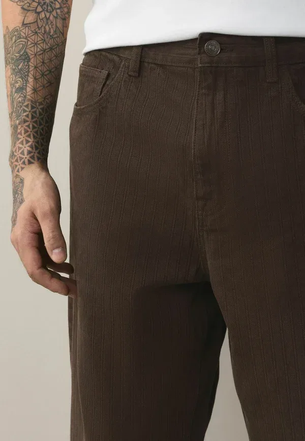 Джинсы деним Relaxed fit jeans Next, коричневые — фото 3