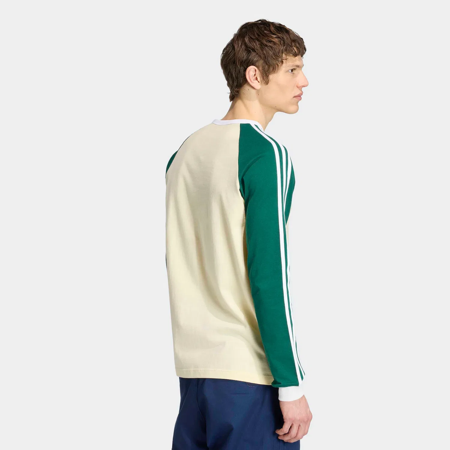 Мужской лонгслив с тремя полосками Adidas Originals, Warm Vanilla/Collegiate Green — фото 2