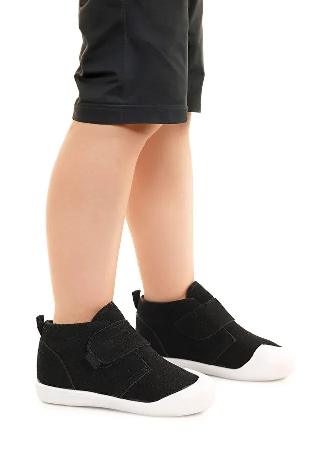 Детские ботинки для девочек на липучке Winnie first step Kiko Kids, Black — фото 3