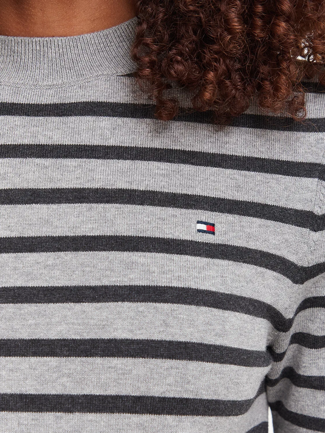 Женская футболка приталенного кроя Tommy Hilfiger, темно-серый — фото 4