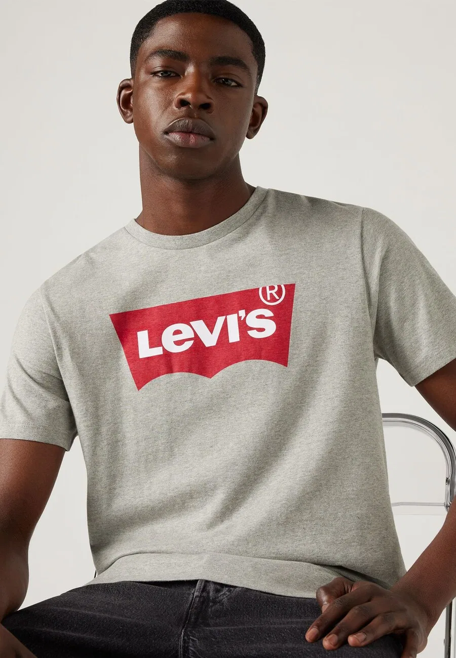 Футболка LEVI'S Regular, цвет «пятнистый серый» — фото 3