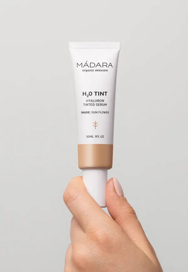Тонированный увлажняющий крем H2O Tint hyaluron tinted serum Madara Sun Flower 30 мл MáDara, цвет sun flower — фото 4