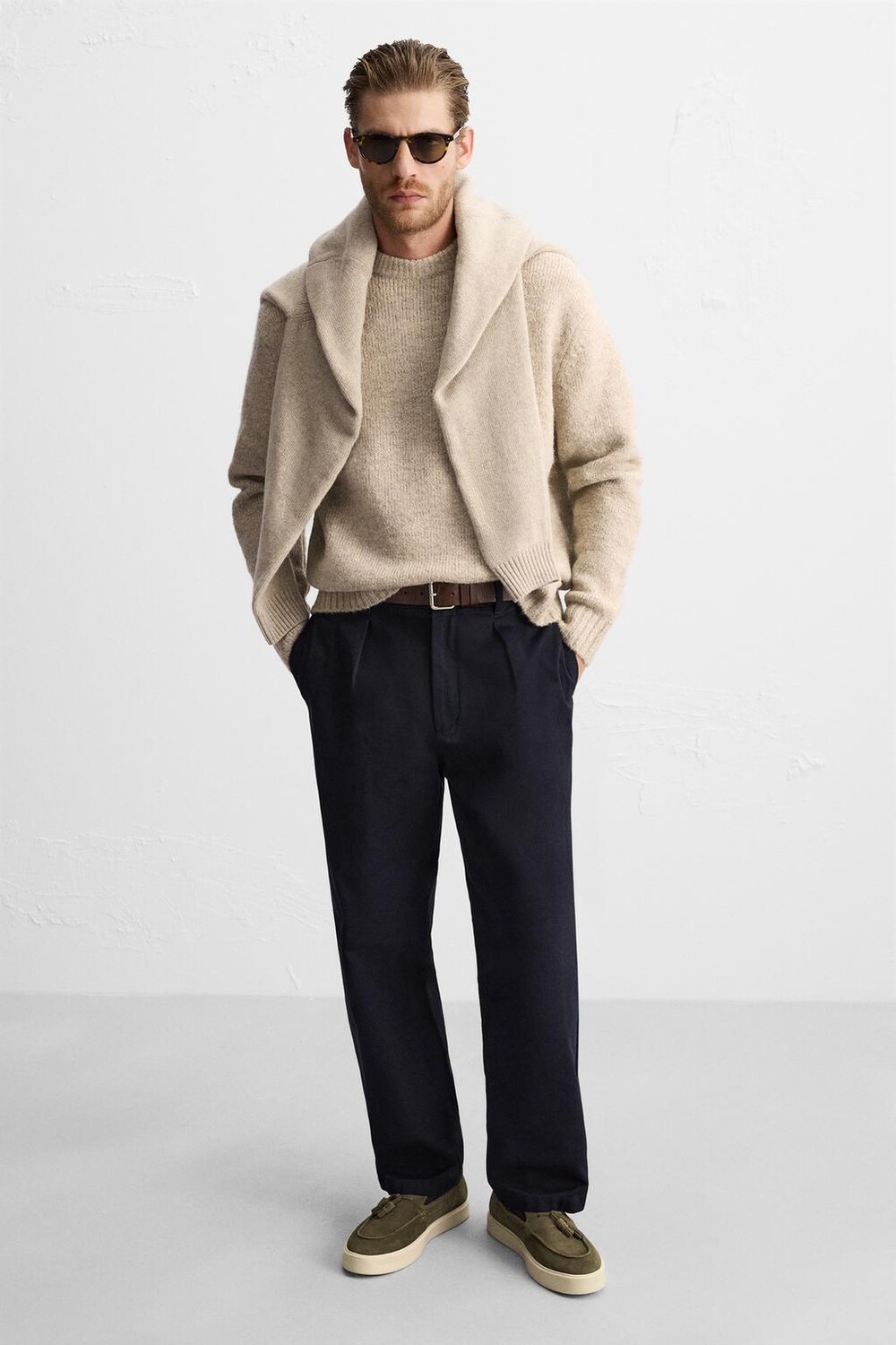 

Кожаные лоферы с кисточками ZARA, хаки зеленый