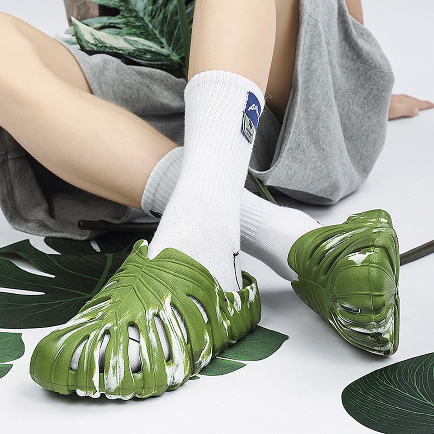Тапочки Optigard Monstera для женщин и мужчин, толстая подошва из ЭВА, мягкие тапочки Monstera, нескользящие, быстросохнущие, дышащие пляжные шлепанцы Monstera, Greenb — фото 4