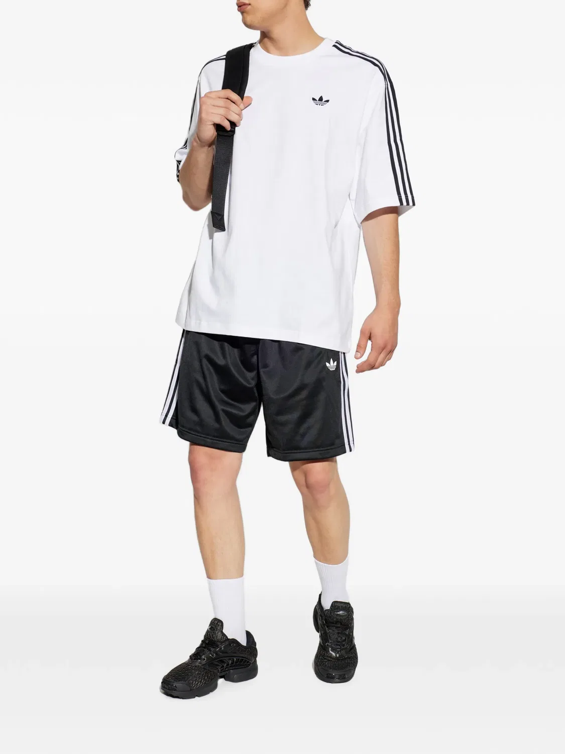 Полосатая футболка с вышитым логотипом Adidas, белый — фото 2