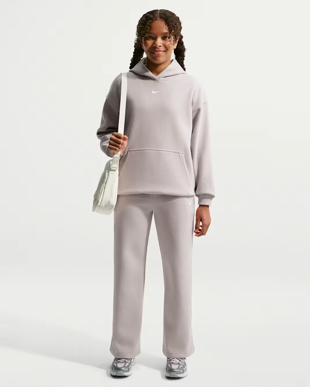 Детская толстовка с капюшоном оверсайз Nike Sportswear Studio Fleece, Moon Particle/White — фото 4