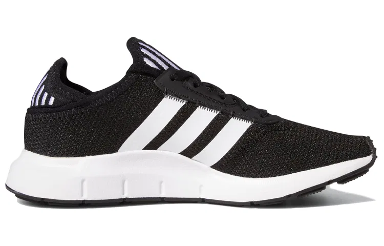 Детские кроссовки для бега с амортизацией Swift Run X Adidas Originals, Black White — фото 2