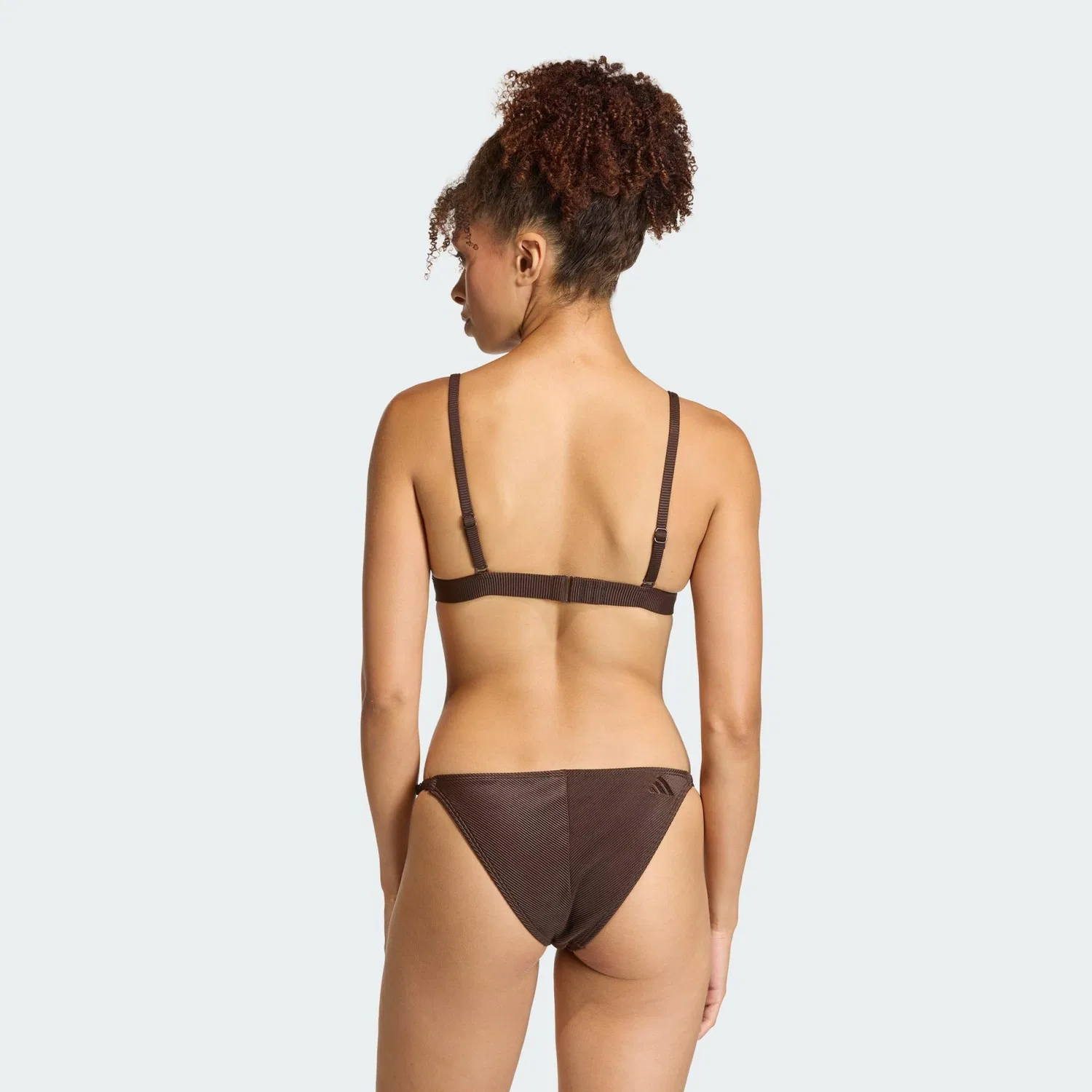 Женское бикини-топ с рифленой текстурой Iconisea Ribbed Padded Triangle Bikini Top Adidas, Dunkelbraun — фото 3
