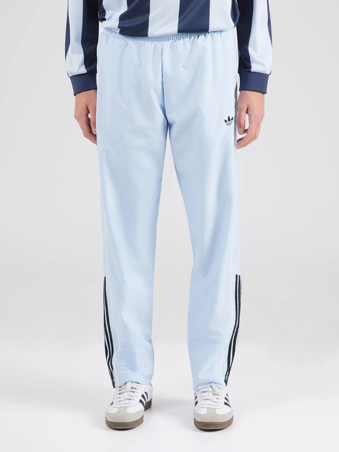 Брюки Adidas Originals Regular Pants небесно-голубого цвета — фото 3