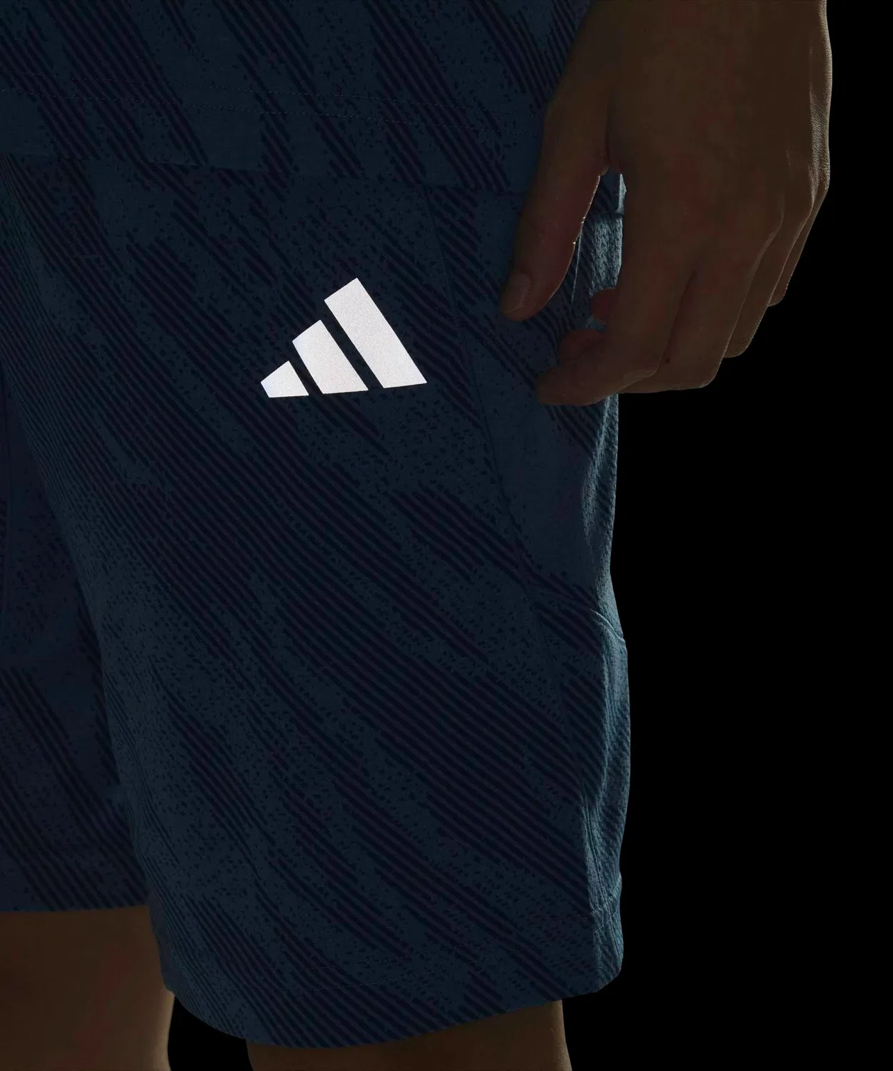 Мужские шорты с принтом Tech Essentials Cool Touch Regular Fit Camo AOP 9 Inch Adidas, Blue — фото 3
