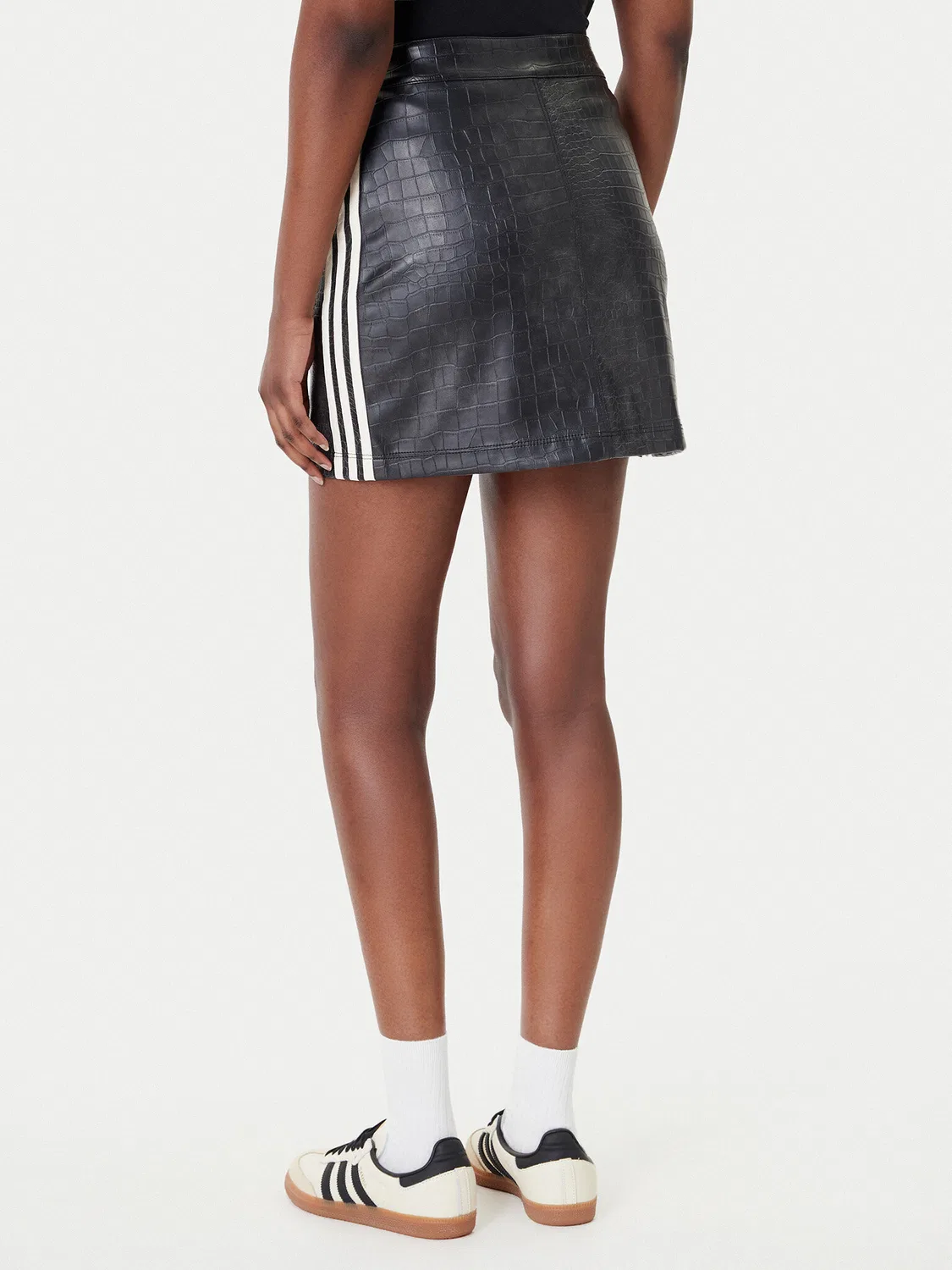 Женская юбка из искусственной кожи стандартного кроя Pleather Adidas, черный — фото 3