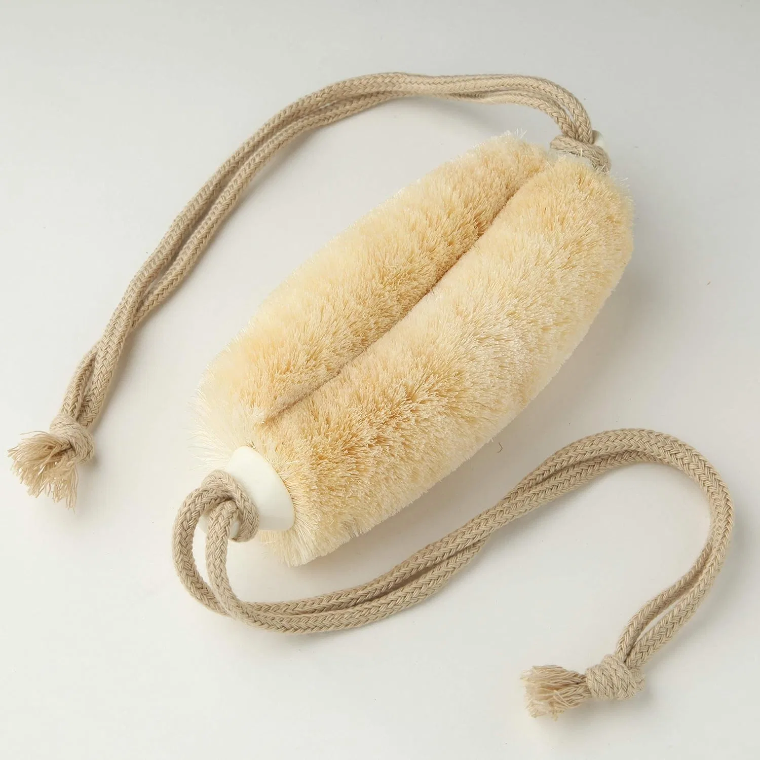 Щетка для тела, сизаль, Kamenoko, 1 шт, 8x4.3x17 см, Cream Kamekono sponge — фото 3