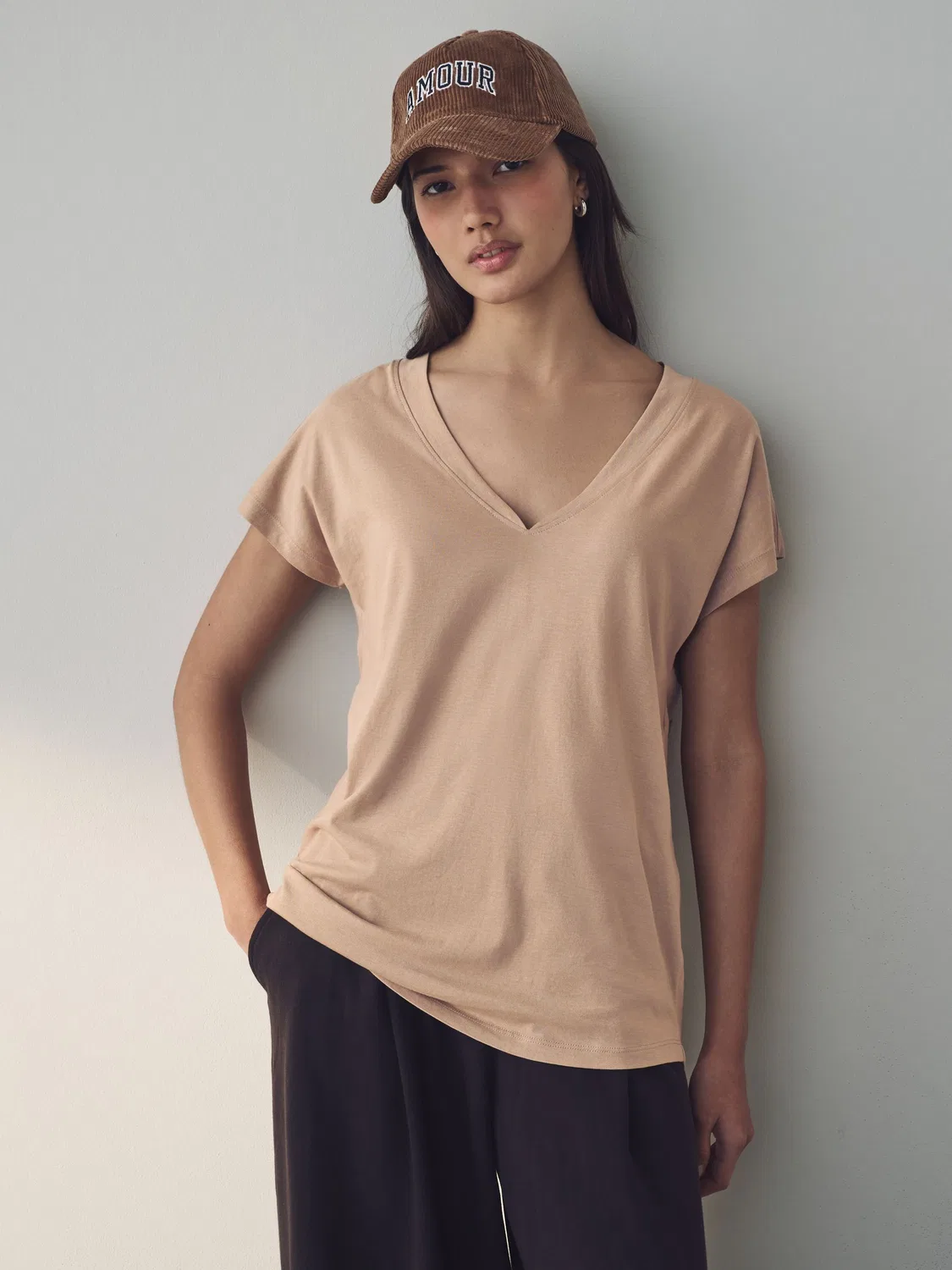 Футболка с V-образным вырезом и коротким рукавом, Beige Next