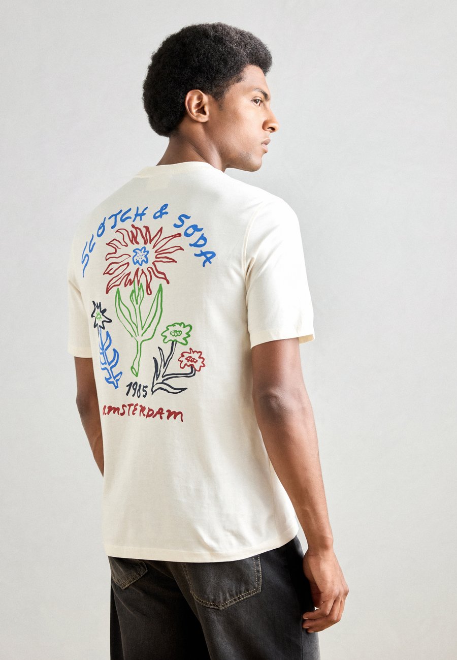 

Футболка Scotch & Soda REGULAR FIT FRONT AND BACK ARTWORK, Eggnog/Off-White