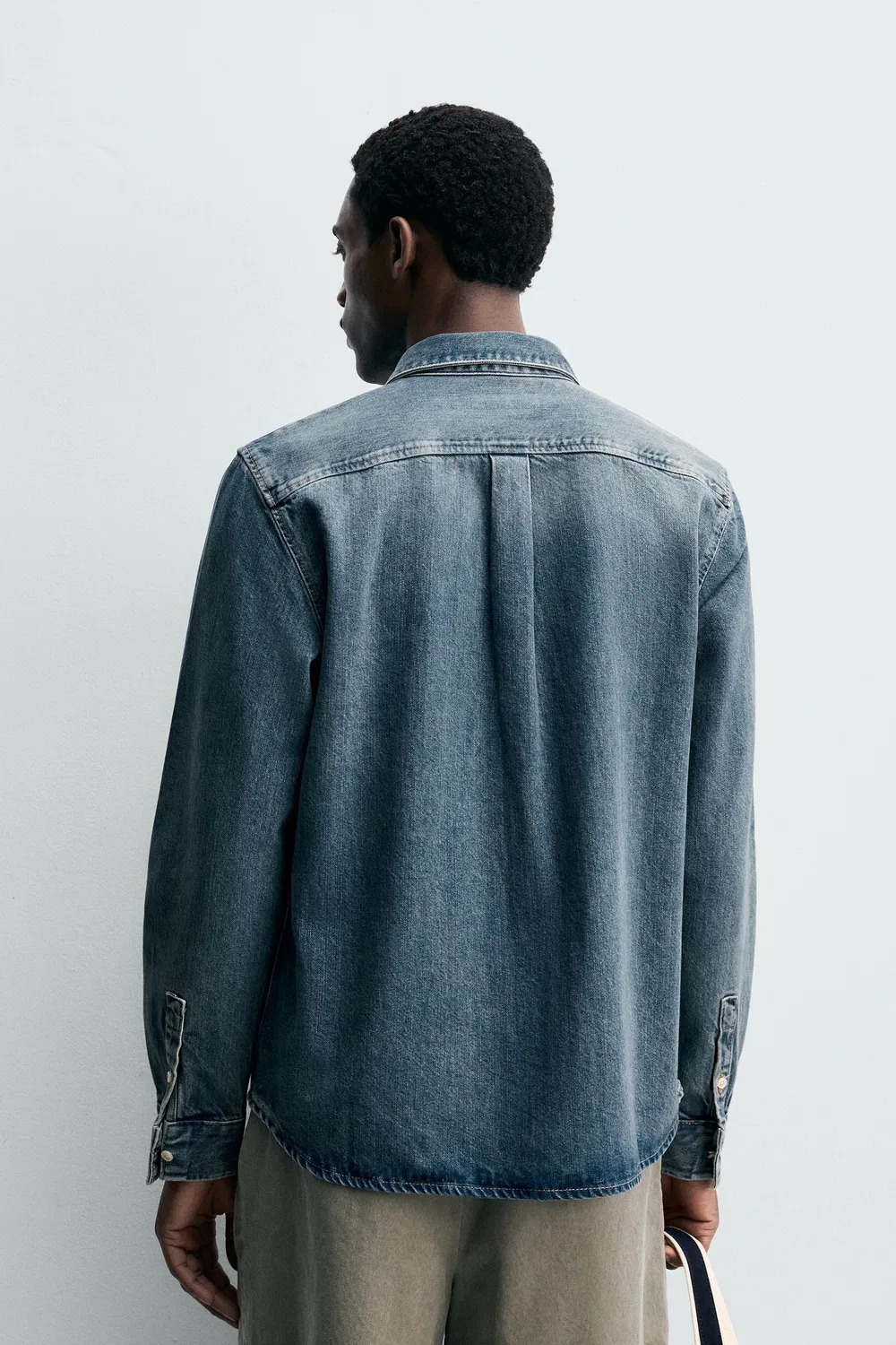 Джинсовая рубашка-куртка из хлопка и лиоцелла ZARA, Mid-Blue — фото 3