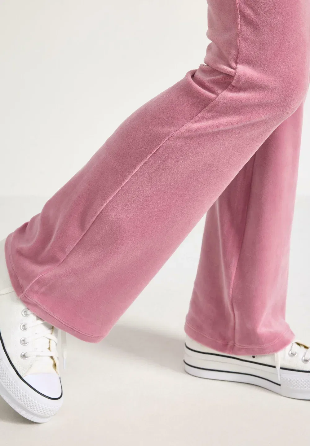Расклешенные брюки из велюра - брюки Lindex, Dusty Lilac — фото 4