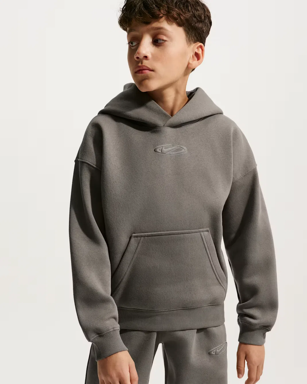Толстовка большого размера для детей постарше Nike Sportswear Club Fleece, Cave Stone/Moon Particle/Cave Stone — фото 3