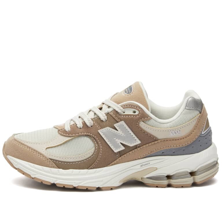 

Кроссовки New Balance 2002R Big Kid Wide, бежевый