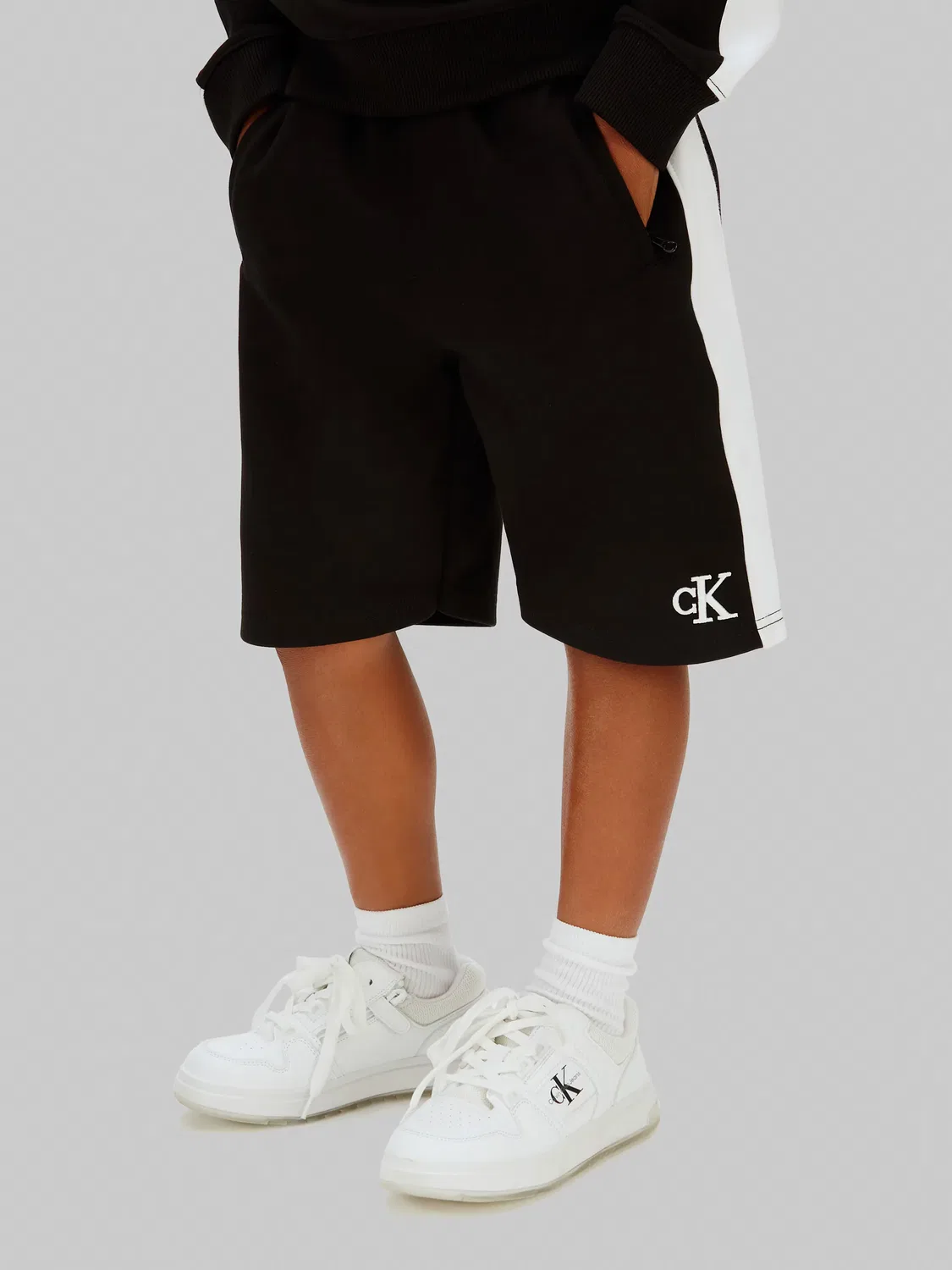 Детские шорты для мальчиков с контрастными вставками Calvin Klein, Negro — фото 3