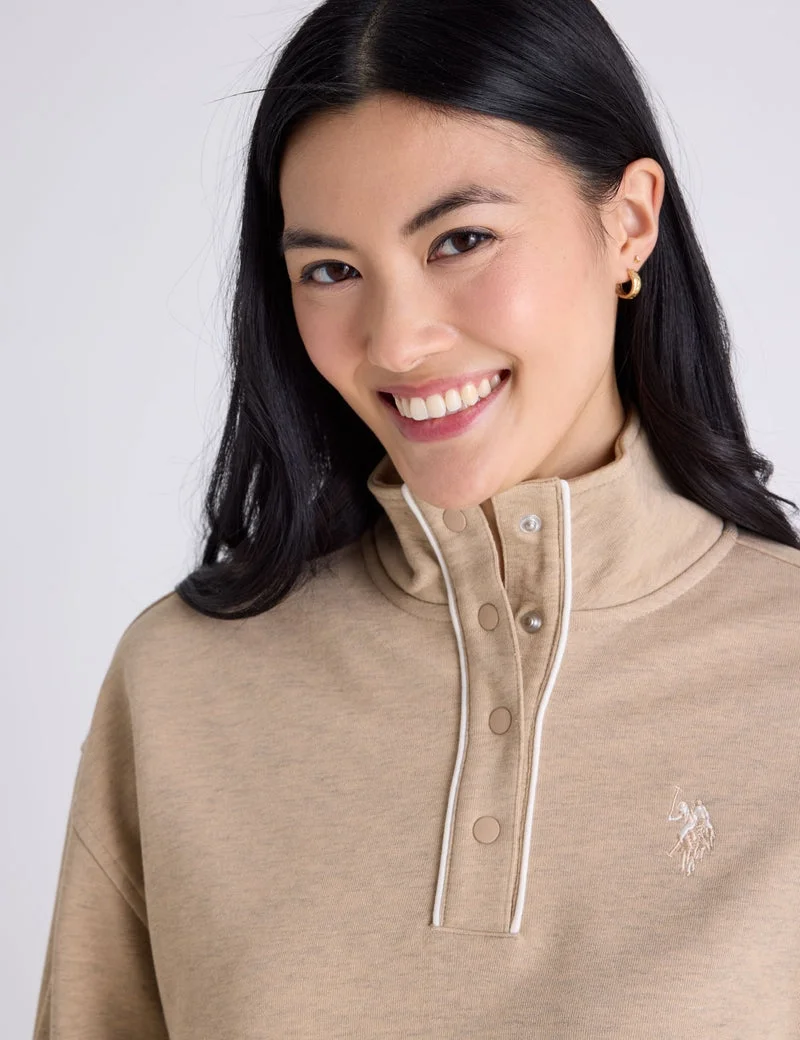 Женский пуловер U.S. Polo Assn. Snap Placket Piped French Terry, бежевый — фото 4