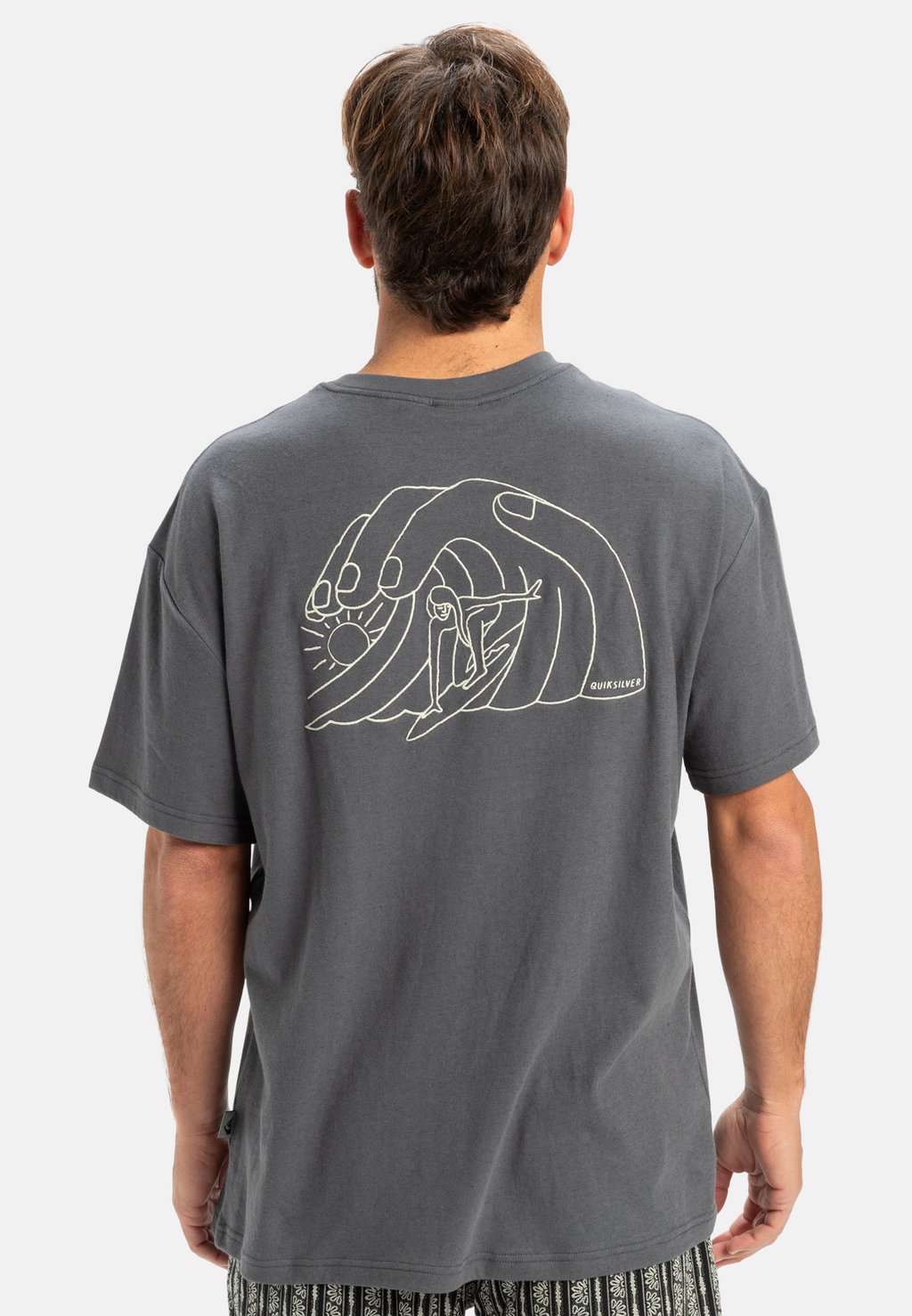 

Футболка с принтом Quiksilver, серый