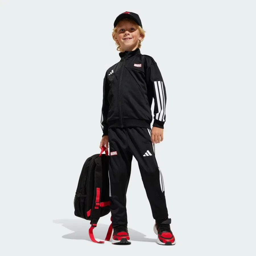 Детский спортивный комплект с принтом LK MRVL SM TS adidas, Черный — фото 2
