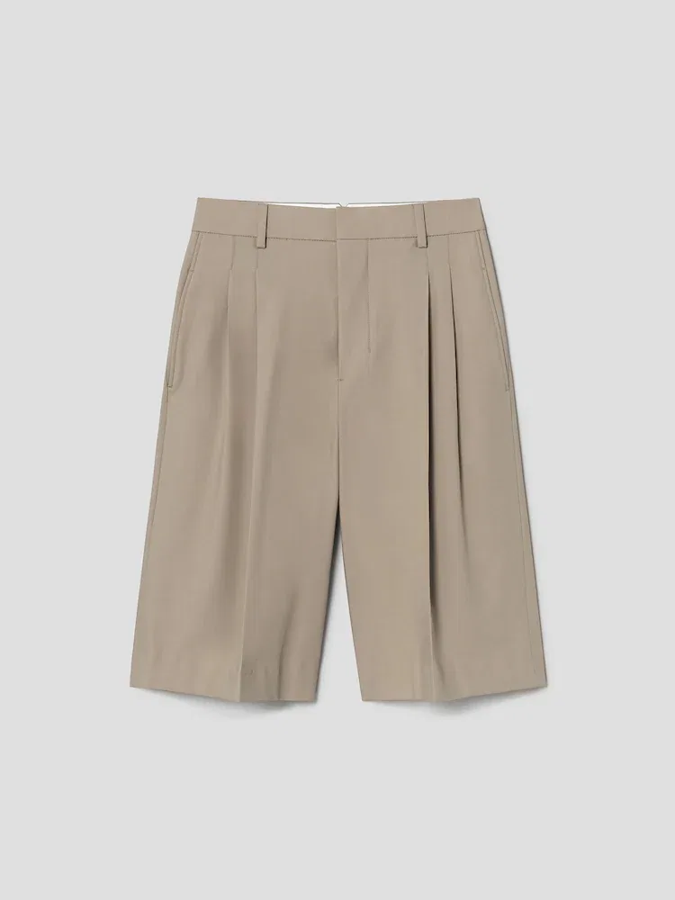Шорты низкой посадки бермуды с защипами AMI PARIS, Beige Taupe