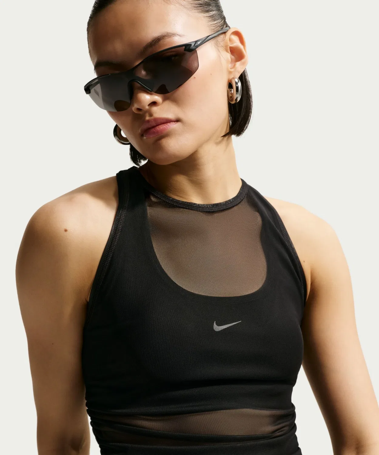 Женский топ без рукавов Nike NSW Sheer Tank, Black — фото 2