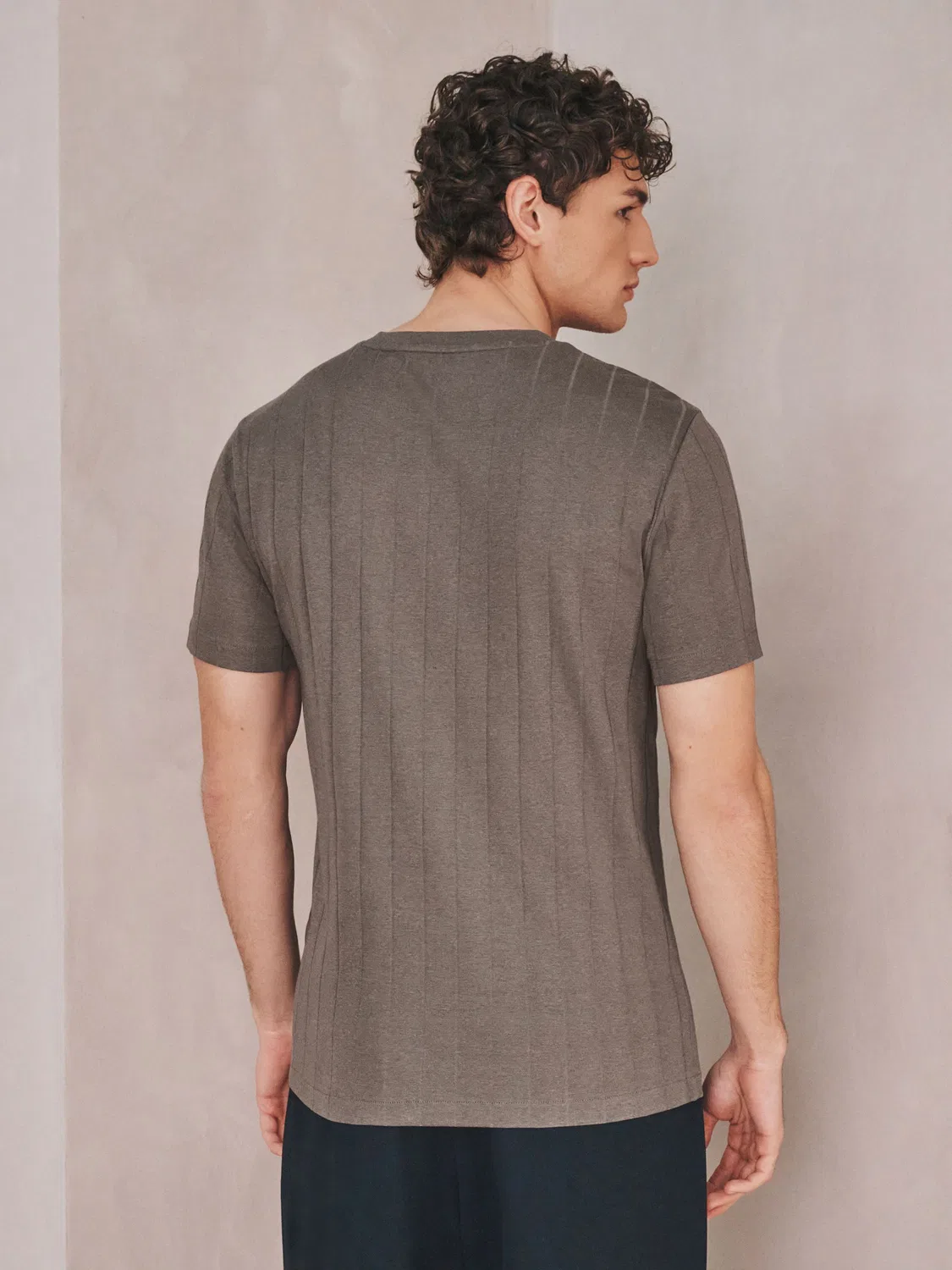 Футболка с воротником-гранд, текстурированная, Modal Cotton Next, нейтральный — фото 3