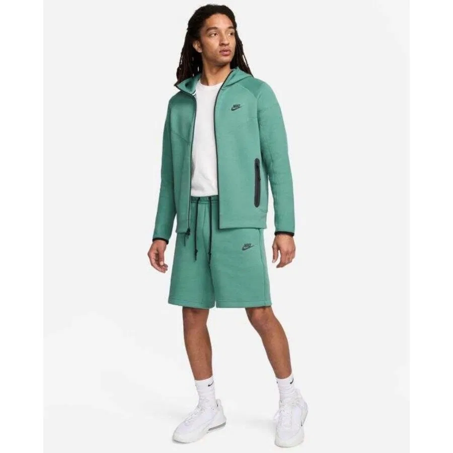 Шорты спортивные с принтом Tech Fleece Nike, Зеленый