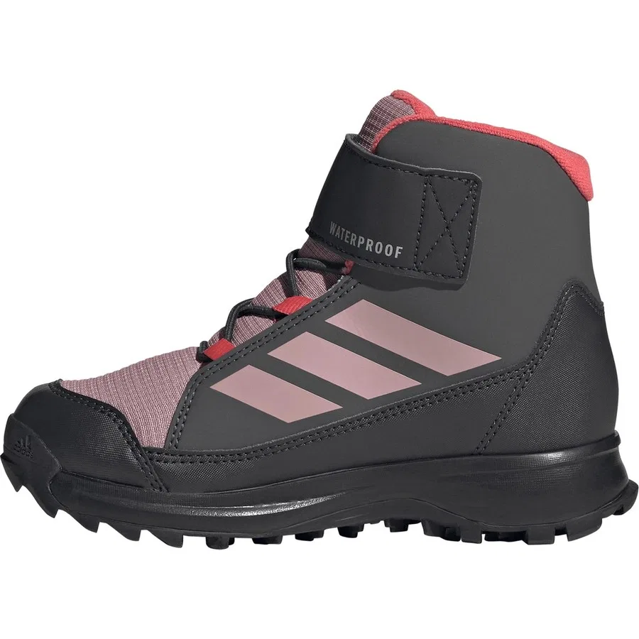 Ботинки детские спортивные Terrex Snow adidas, Фиолетовый — фото 2