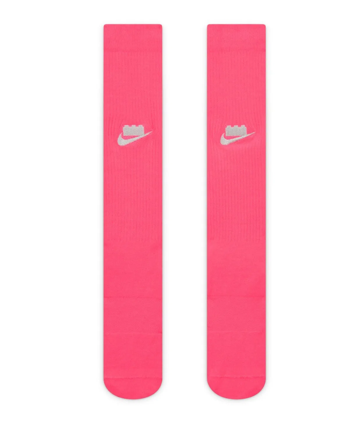 Женские носки с принтом Swoosh NIKE X LEGO COL JAGUAR SOCK, Hyper Pink/Rush Red/Metallic Silver — фото 2