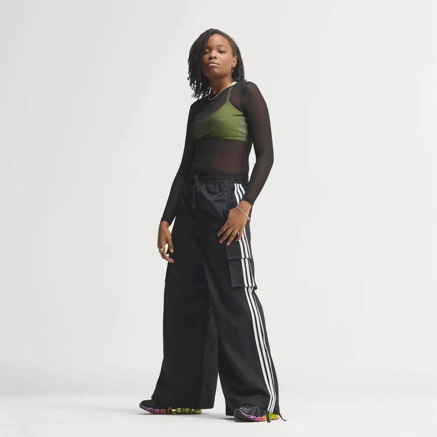 Женские брюки карго оверсайз Firebird Adilenium Twill 3-Stripes Adidas Originals, черный/белый