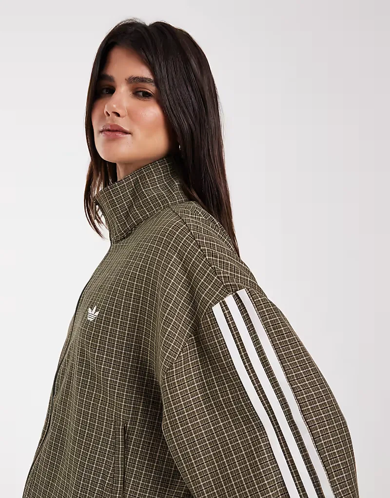 Спортивная куртка Adidas Originals в клетку хаки — фото 4