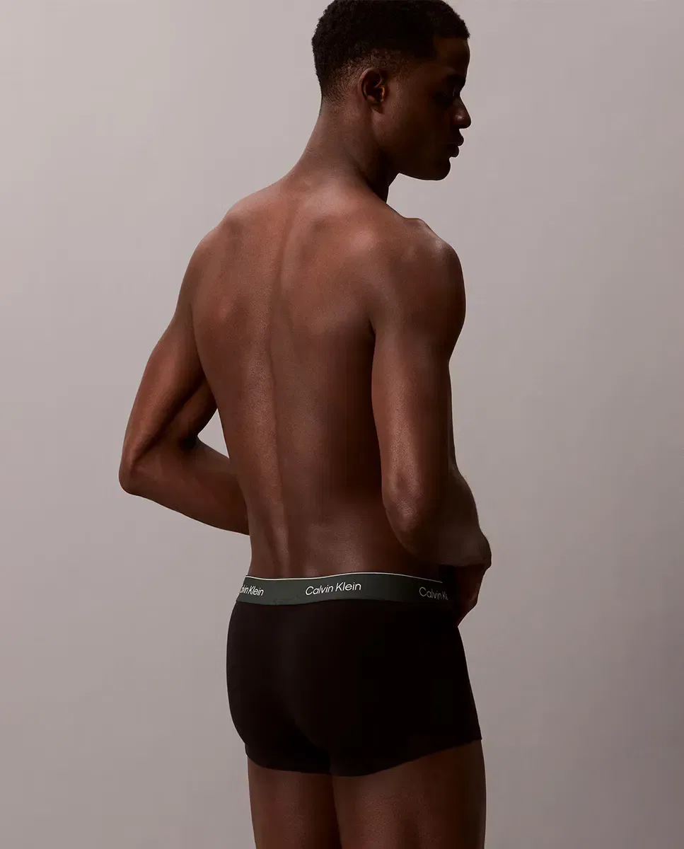 Мужские боксеры с заниженной талией из хлопка Calvin Klein, Negro — фото 3