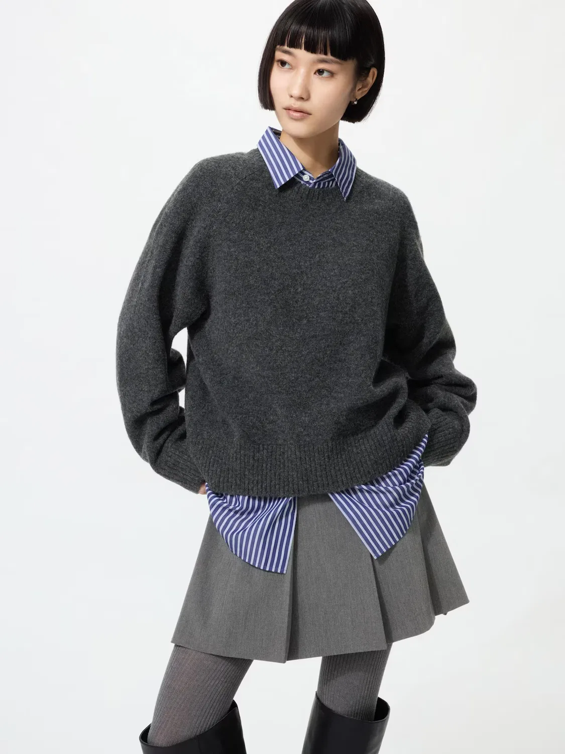 Свитер Uniqlo, с круглым вырезом из пряжи суфле, темно-серый