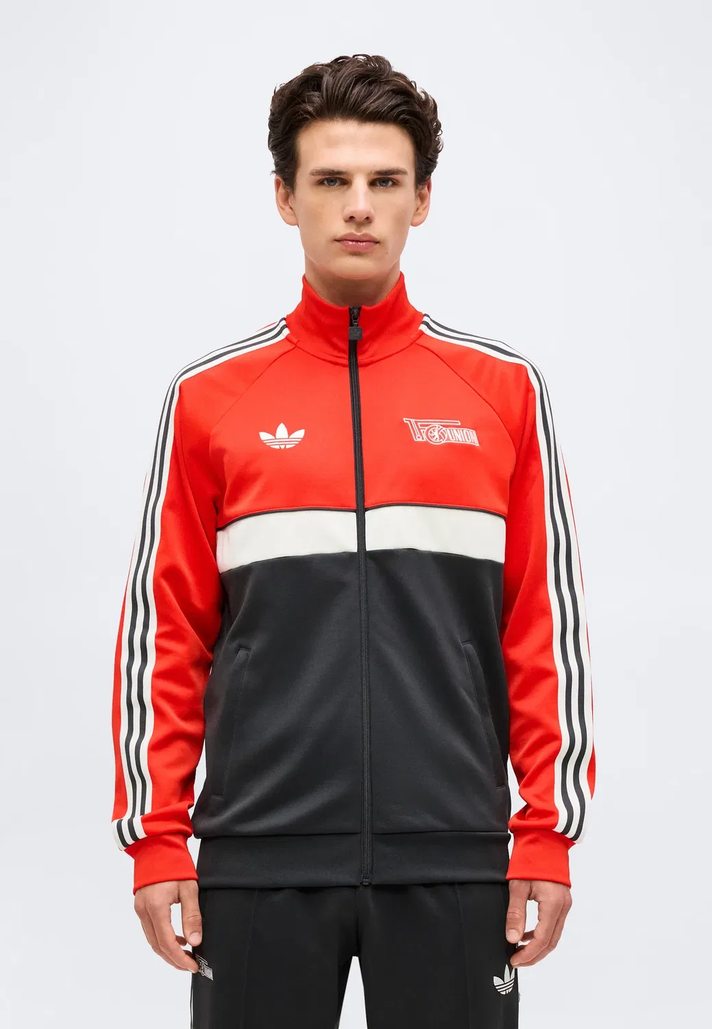 Спортивная форма Union Berlin - клубная одежда Adidas Originals, Active Red/Carbon