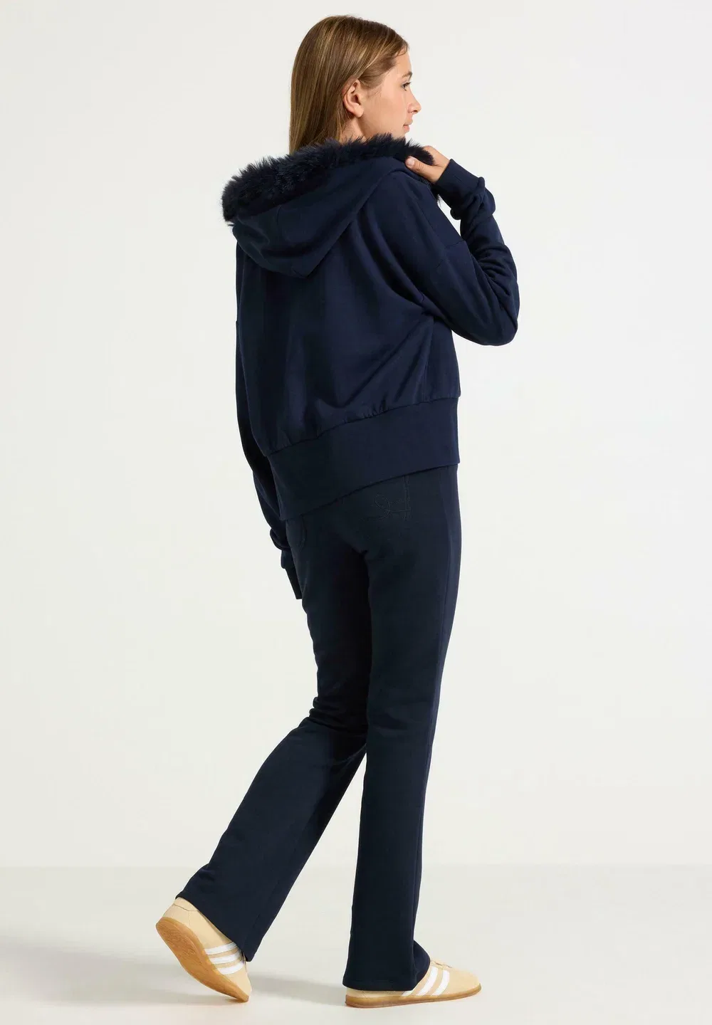 Расклешенные спортивные штаны - брюки от спортивного костюма Lindex, Dark Navy — фото 3