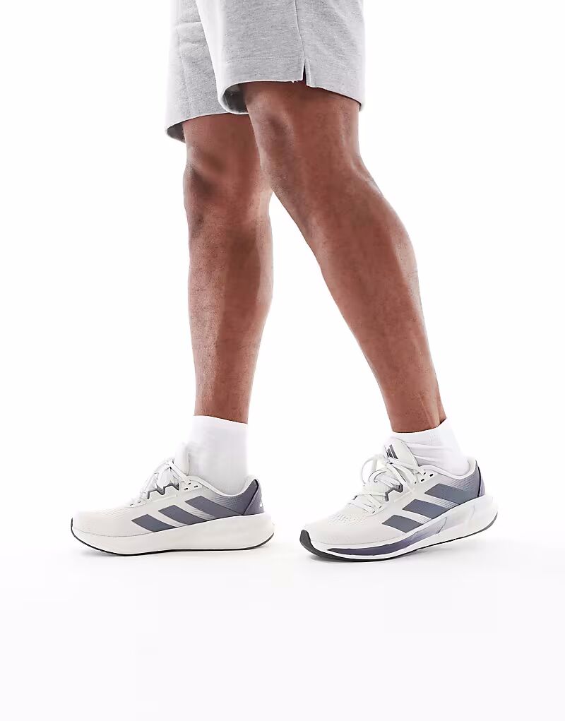 Кроссовки Adidas Running Questar 3 серого цвета Adidas Performance
