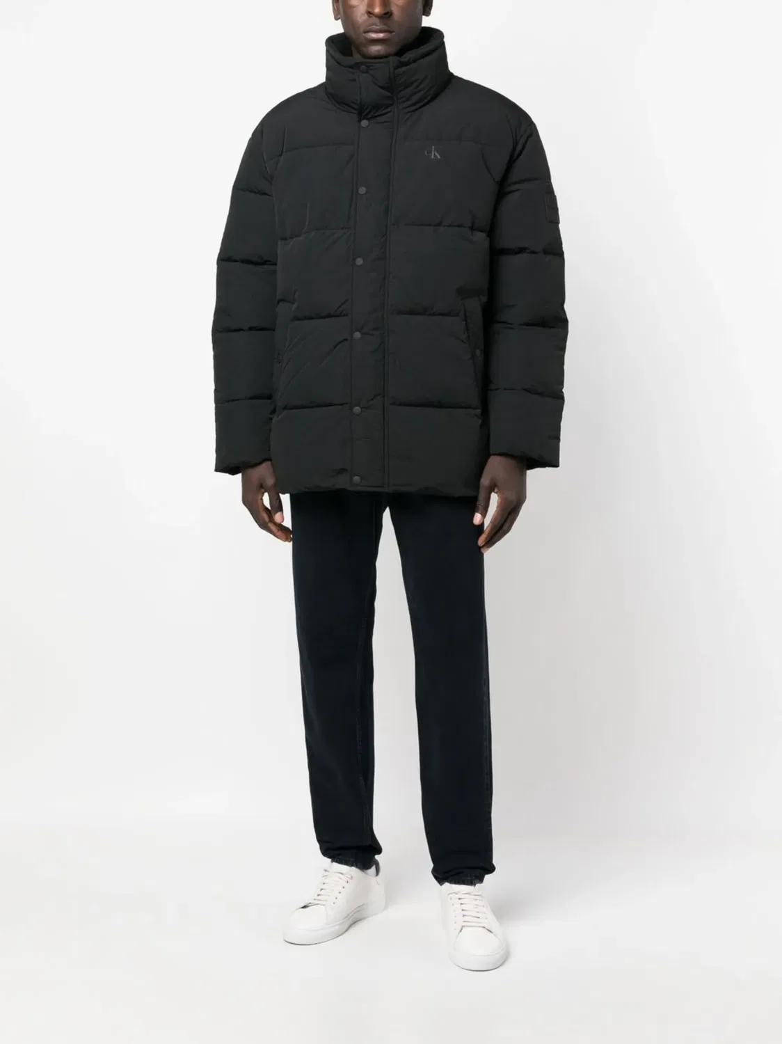 Calvin Klein Пуховик черного цвета — фото 4