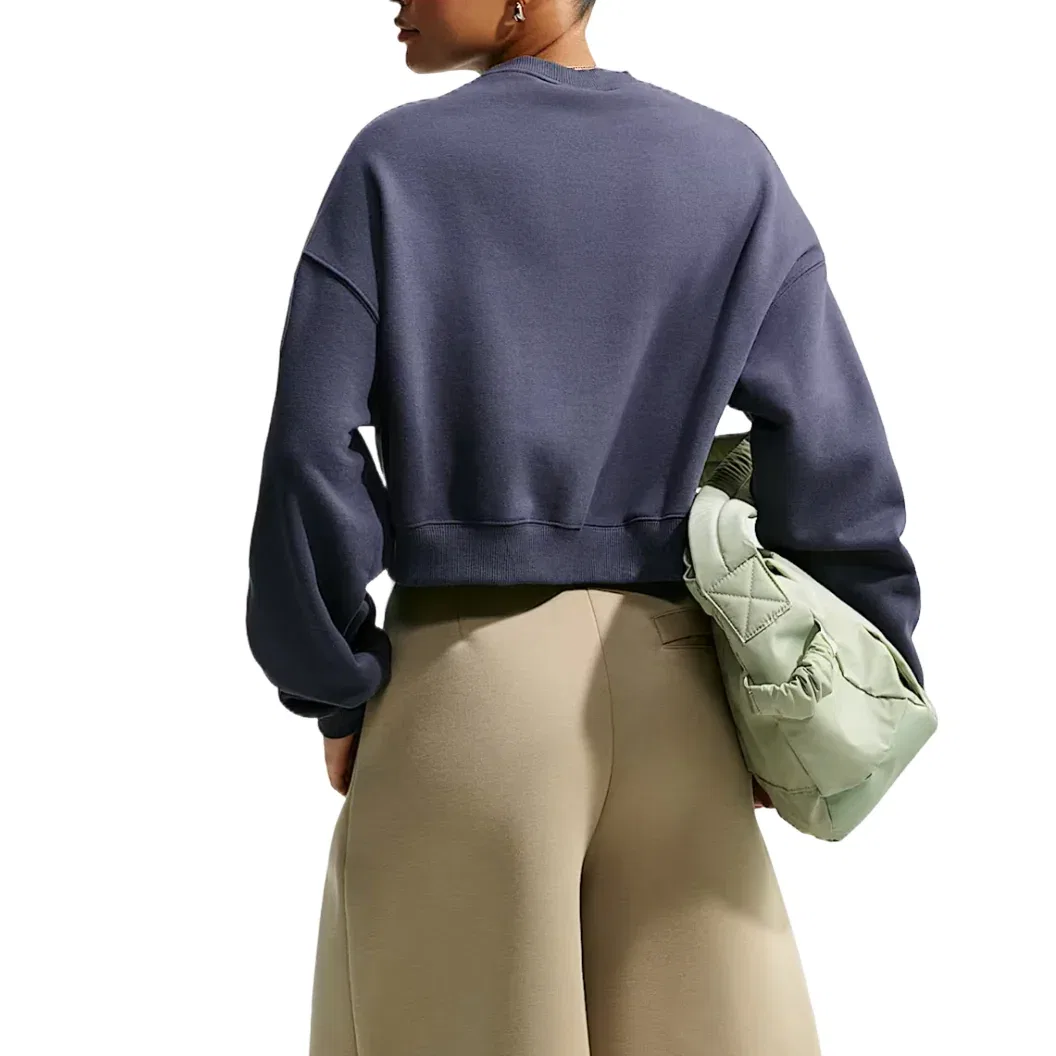 Женская футболка Studio Fleece Medium Weight Oversized Cropped Crew 'Gridiron Sail' Nike, Gridiron/Sail — фото 2
