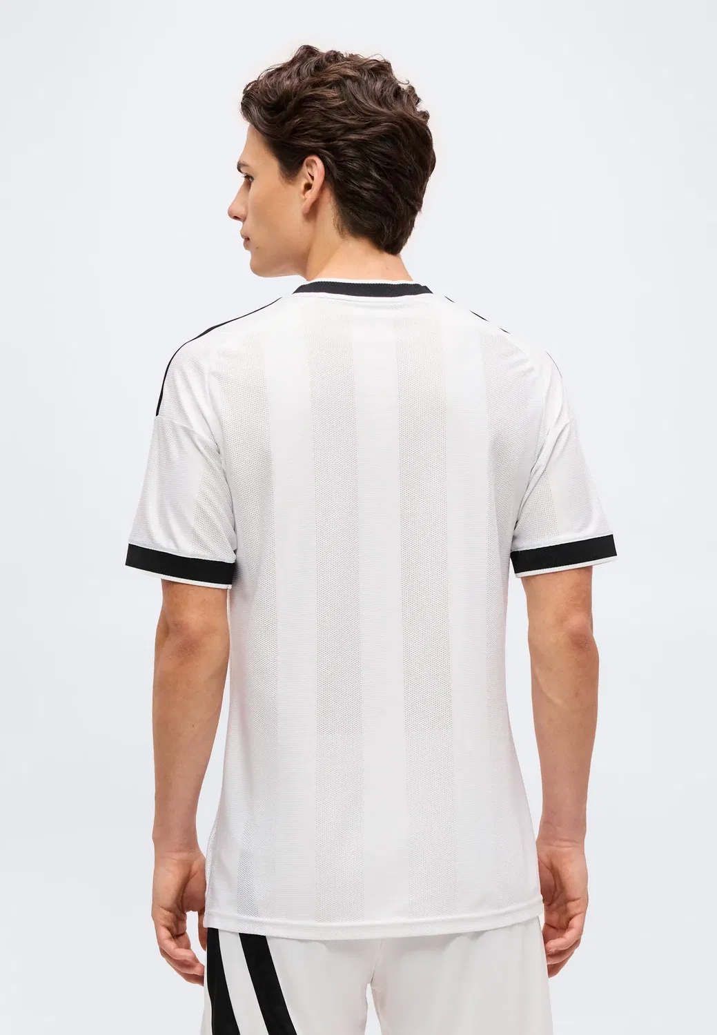 Эйнтрахт Франкфурт 26/27 выездной матч - клубная форма Adidas Originals, White — фото 3