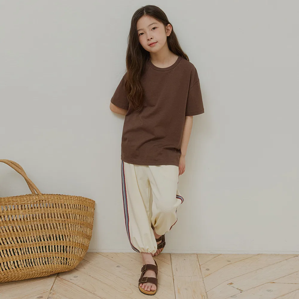 Детская футболка Soft Modal Half коричневого цвета от Wednesdayoasis Kids